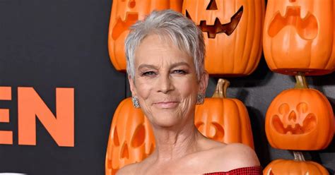 pictures of jamie lee curtis naked|Jamie Lee Curtis, 63, Poses Nude and in a Bathing Suit in NYT。